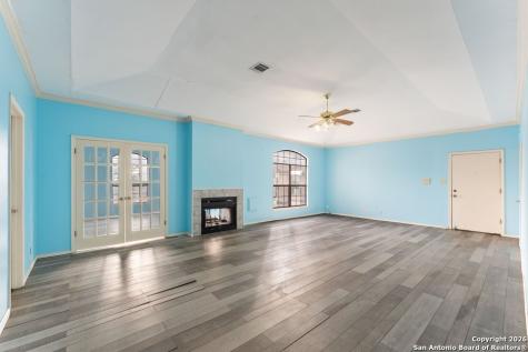 5421 Lockhill San Antonio TX 78240