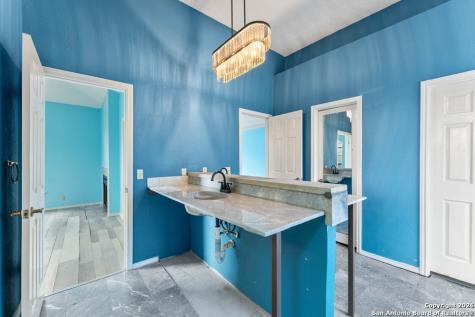 5421 Lockhill San Antonio TX 78240