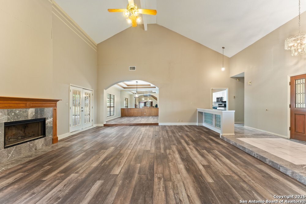 5421 Lockhill San Antonio TX 78240