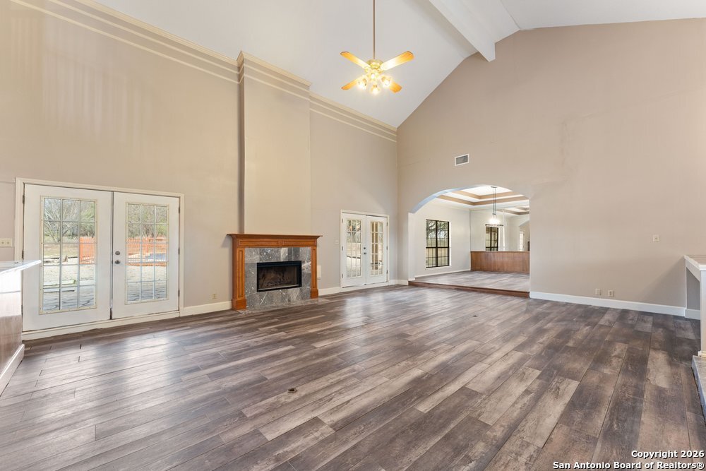 5421 Lockhill San Antonio TX 78240