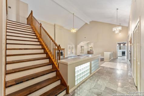 5421 Lockhill San Antonio TX 78240