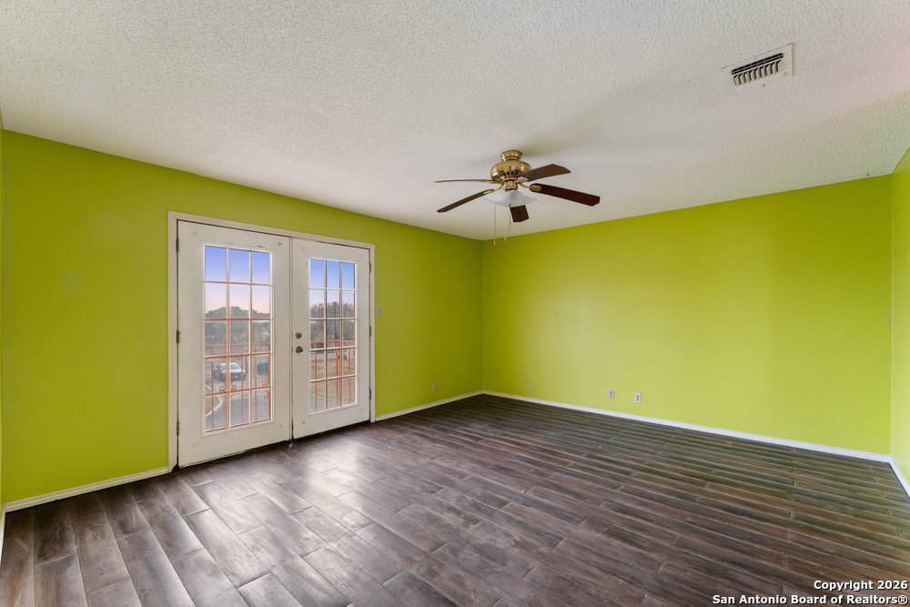 5421 Lockhill San Antonio TX 78240
