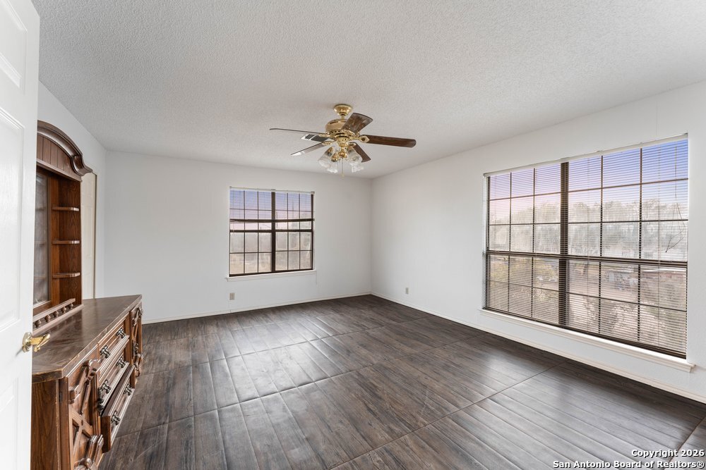 5421 Lockhill San Antonio TX 78240