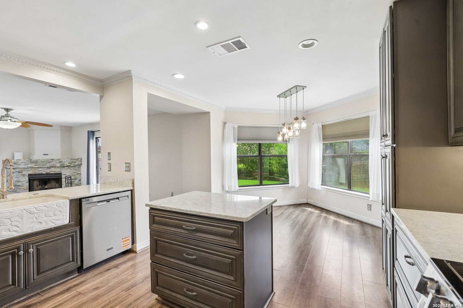 6711 Beech Trail Drive Converse TX 78109