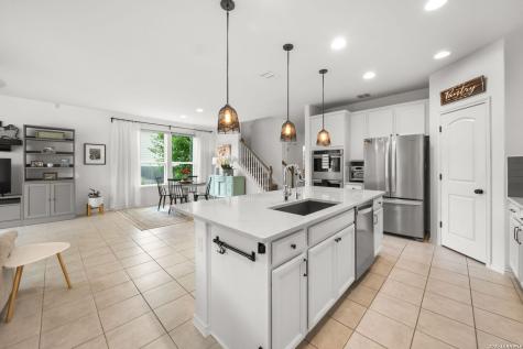 402 Kirkhill Cove San Antonio TX 78260