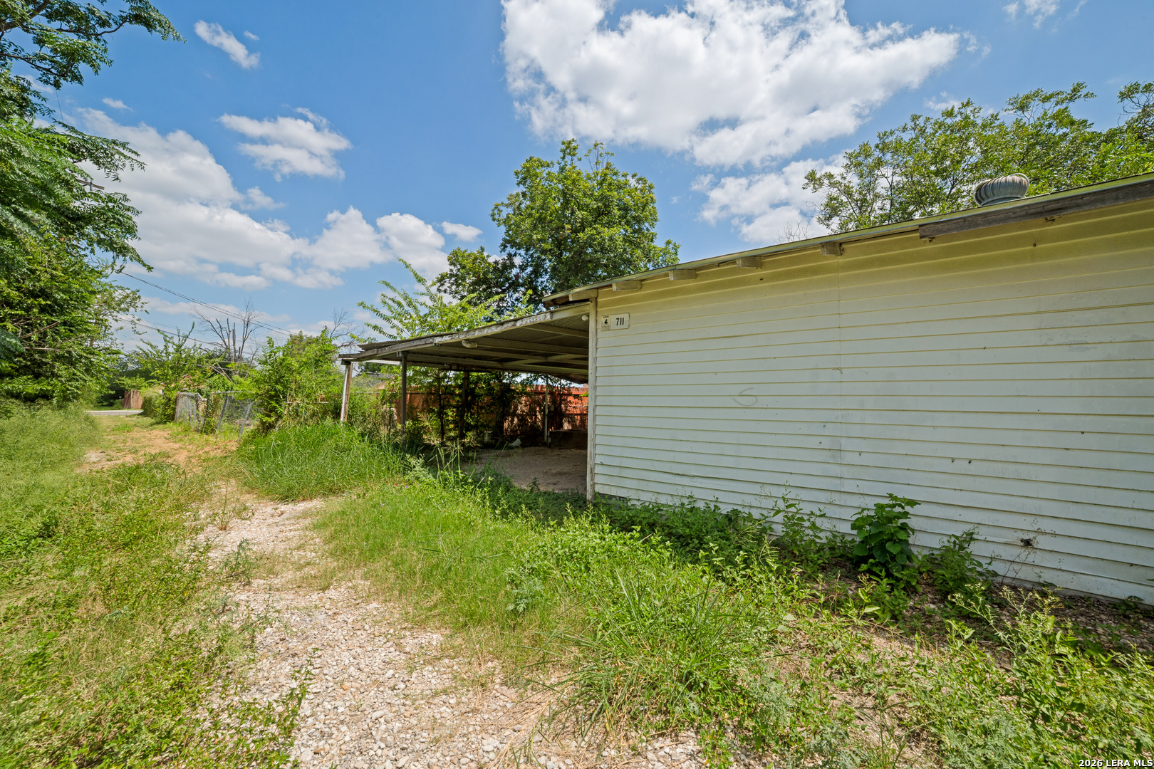 711 John Adams San Antonio TX 78228