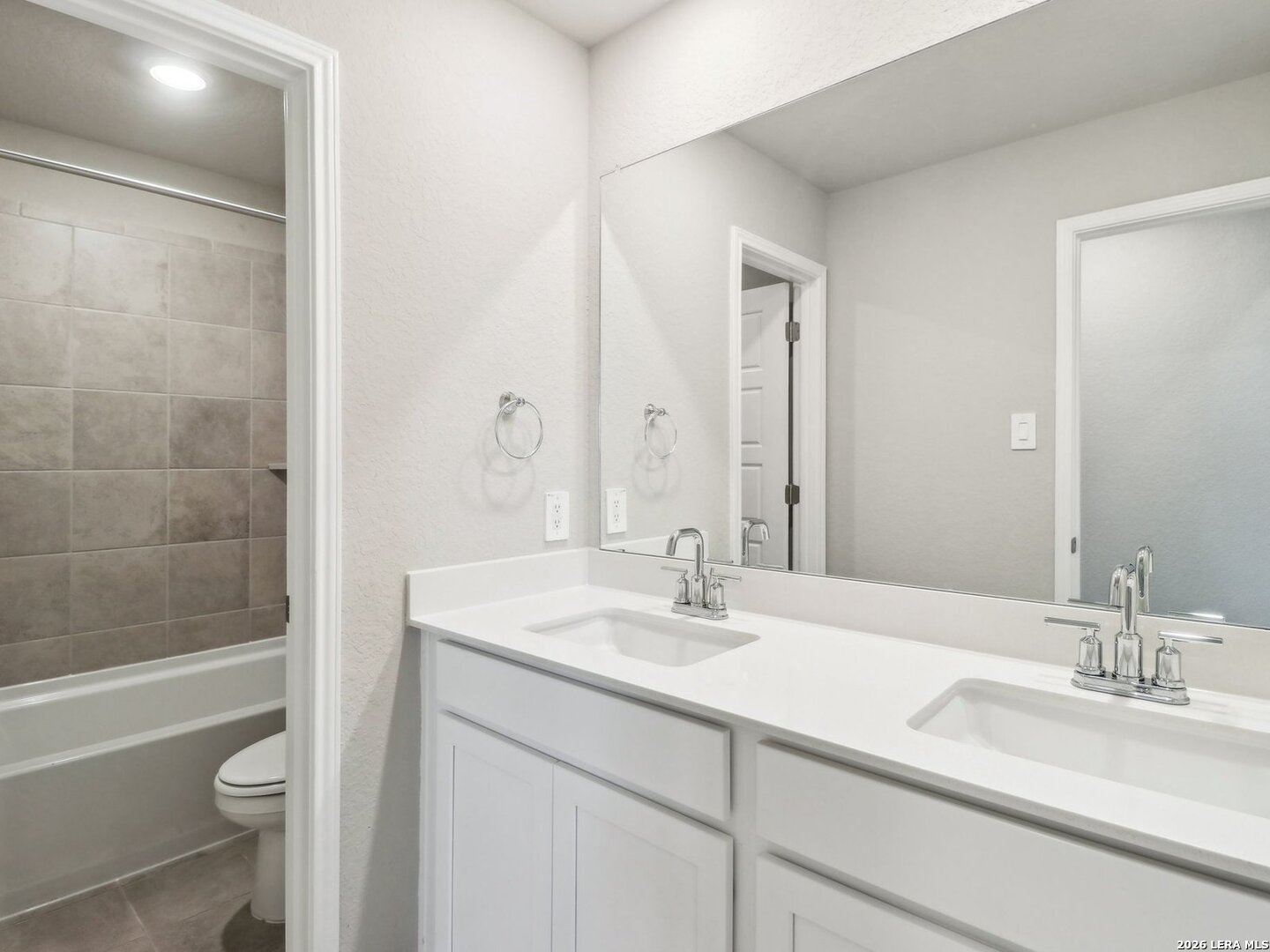 6438 Prince Howard San Antonio TX 78239