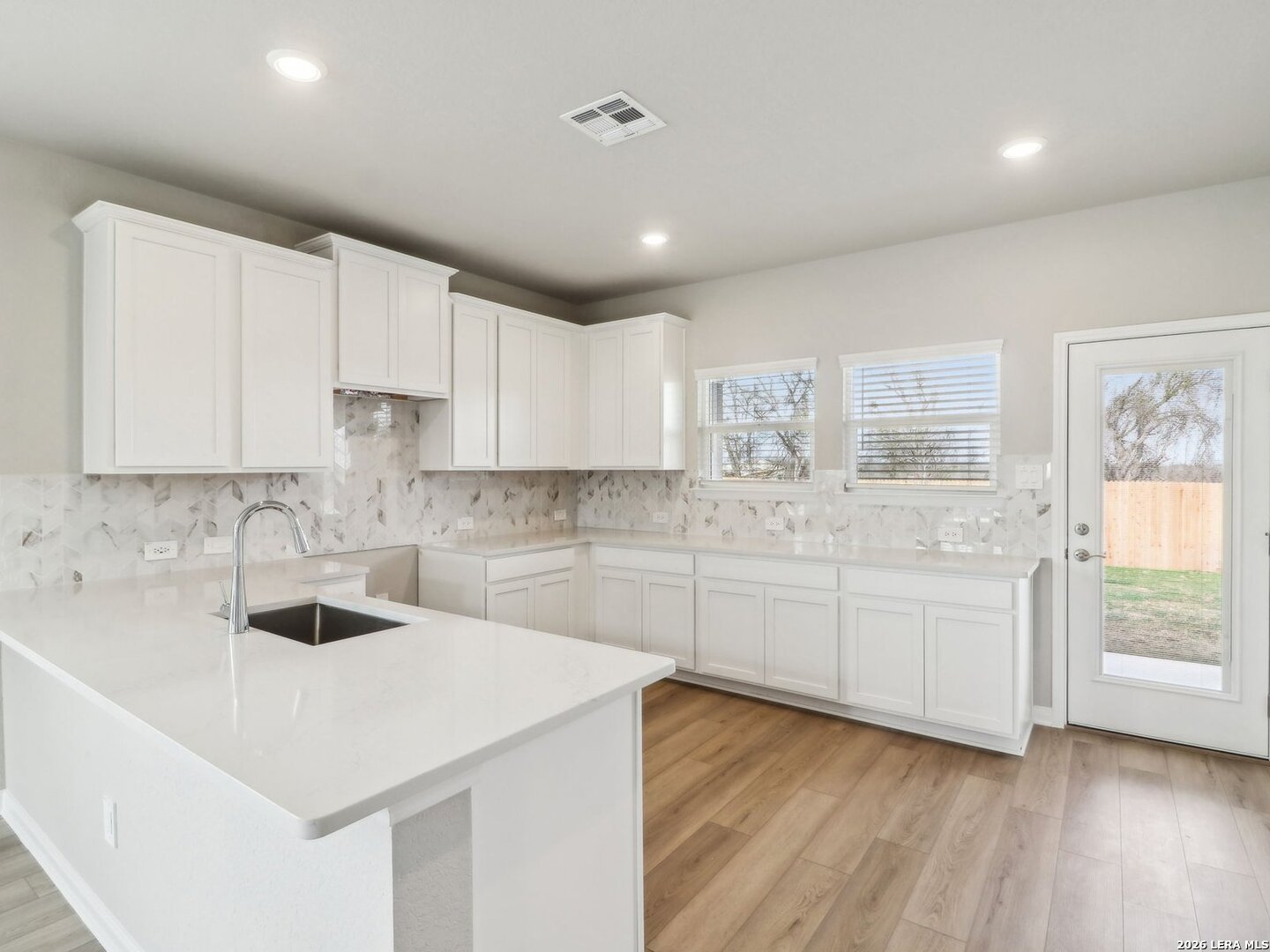 6438 Prince Howard San Antonio TX 78239