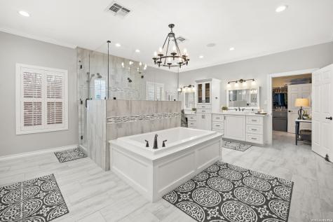 4123 Cliff Oaks San Antonio TX 78229