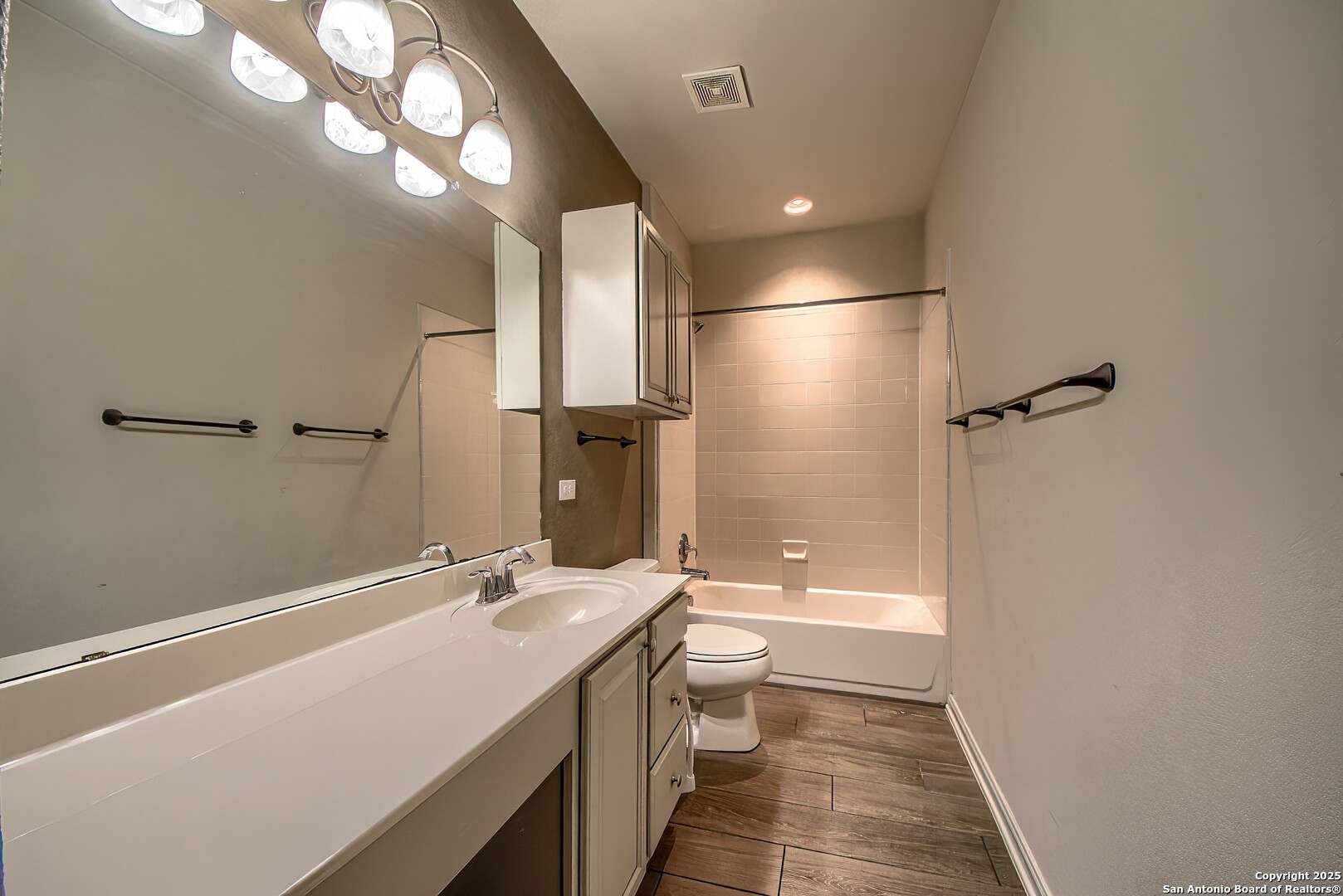19215 Bartlett Bay San Antonio TX 78258
