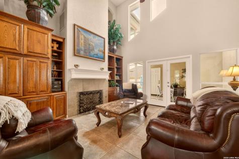 2827 Meadow Breeze New Braunfels TX 78132