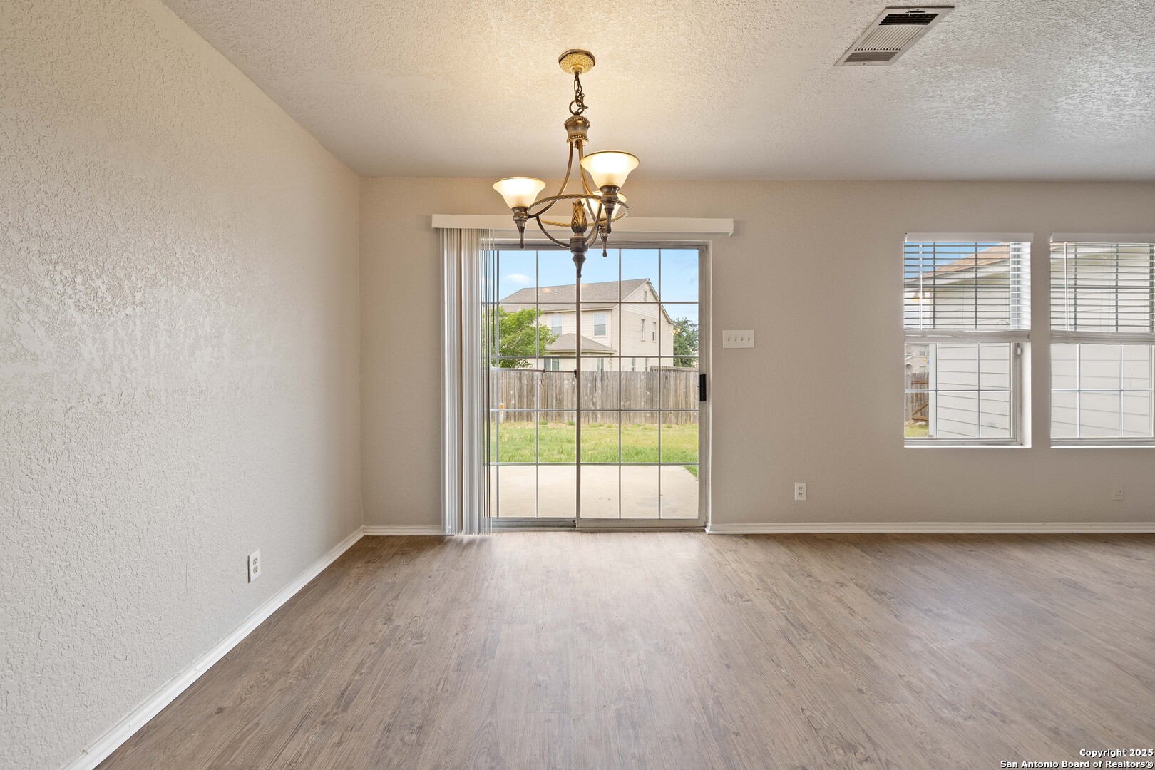 6289 Jackies Farm San Antonio TX 78244