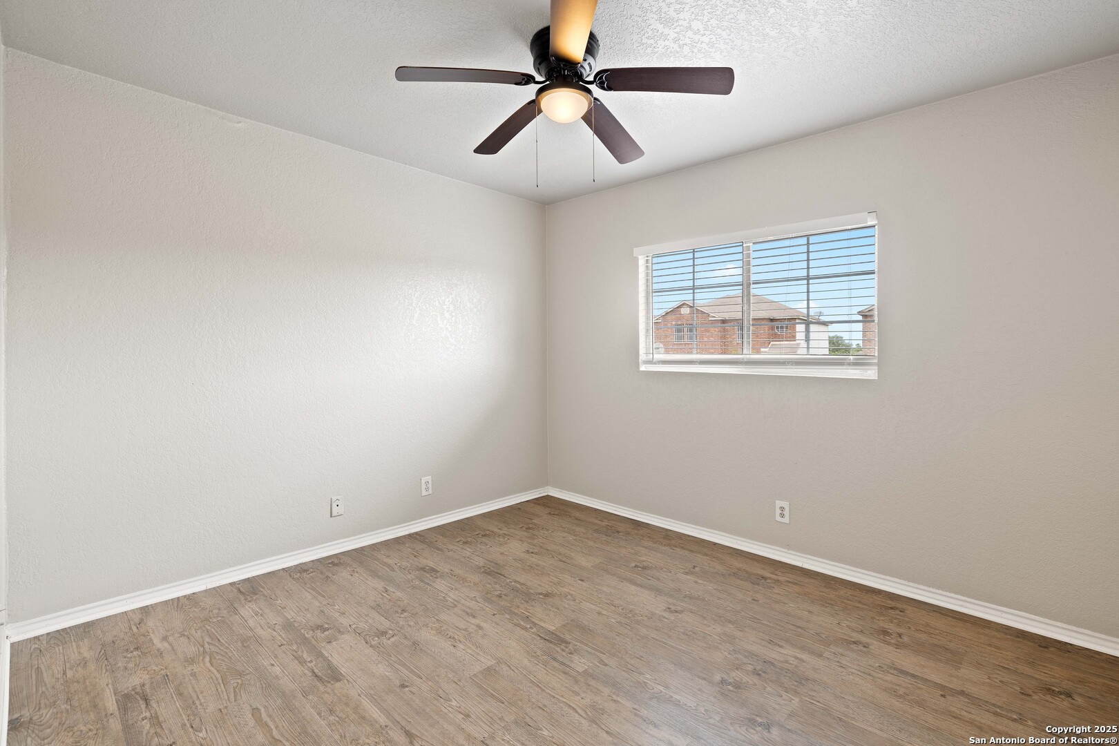 6289 Jackies Farm San Antonio TX 78244