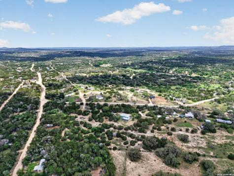 1721 Lakeshore Drive N Bandera TX 78003