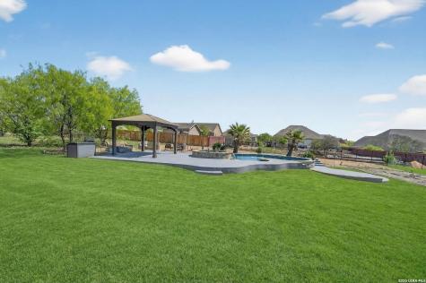 107 Lilly Bluff Castroville TX 78009