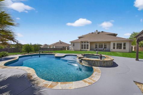 107 Lilly Bluff Castroville TX 78009