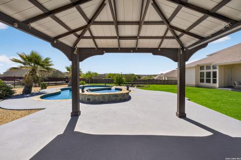 107 Lilly Bluff Castroville TX 78009