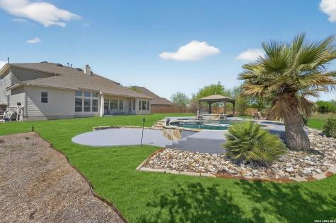 107 Lilly Bluff Castroville TX 78009
