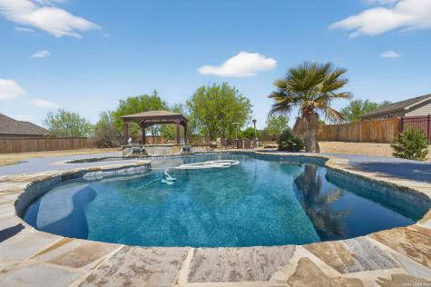 107 Lilly Bluff Castroville TX 78009
