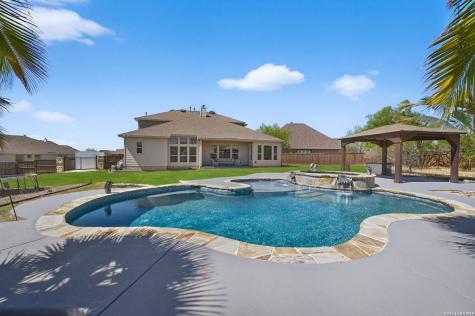 107 Lilly Bluff Castroville TX 78009