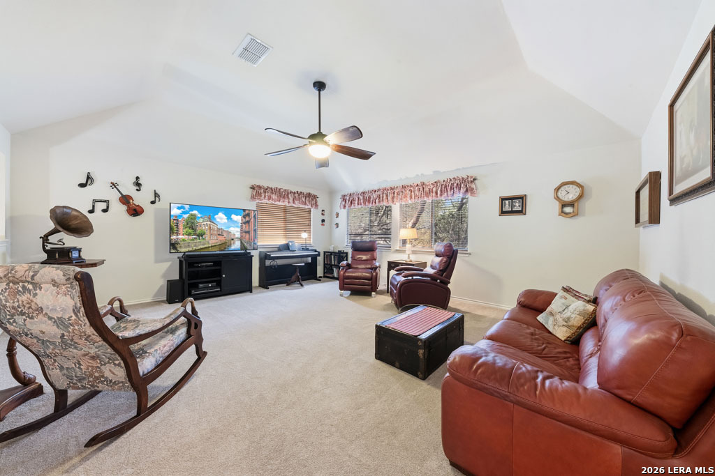 138 Alabaster Universal City TX 78148
