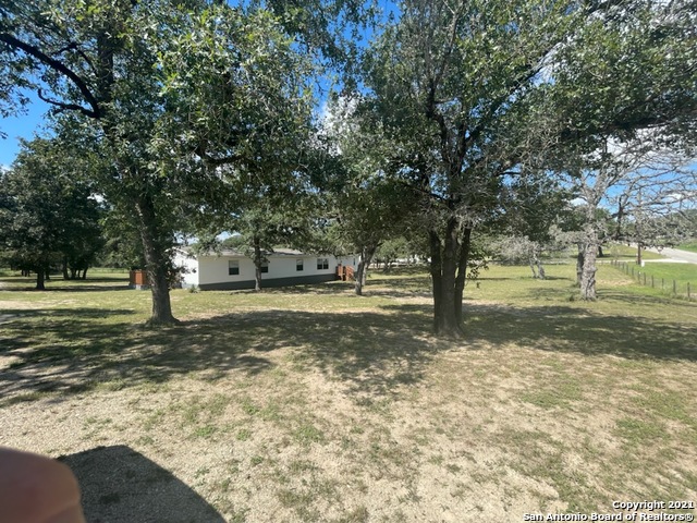146 Encino Torcido Adkins TX 78101