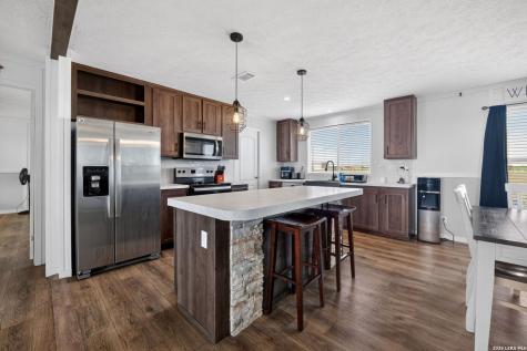 250 Cr 325 Jourdanton TX 78026
