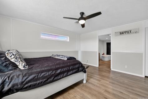 250 Cr 325 Jourdanton TX 78026