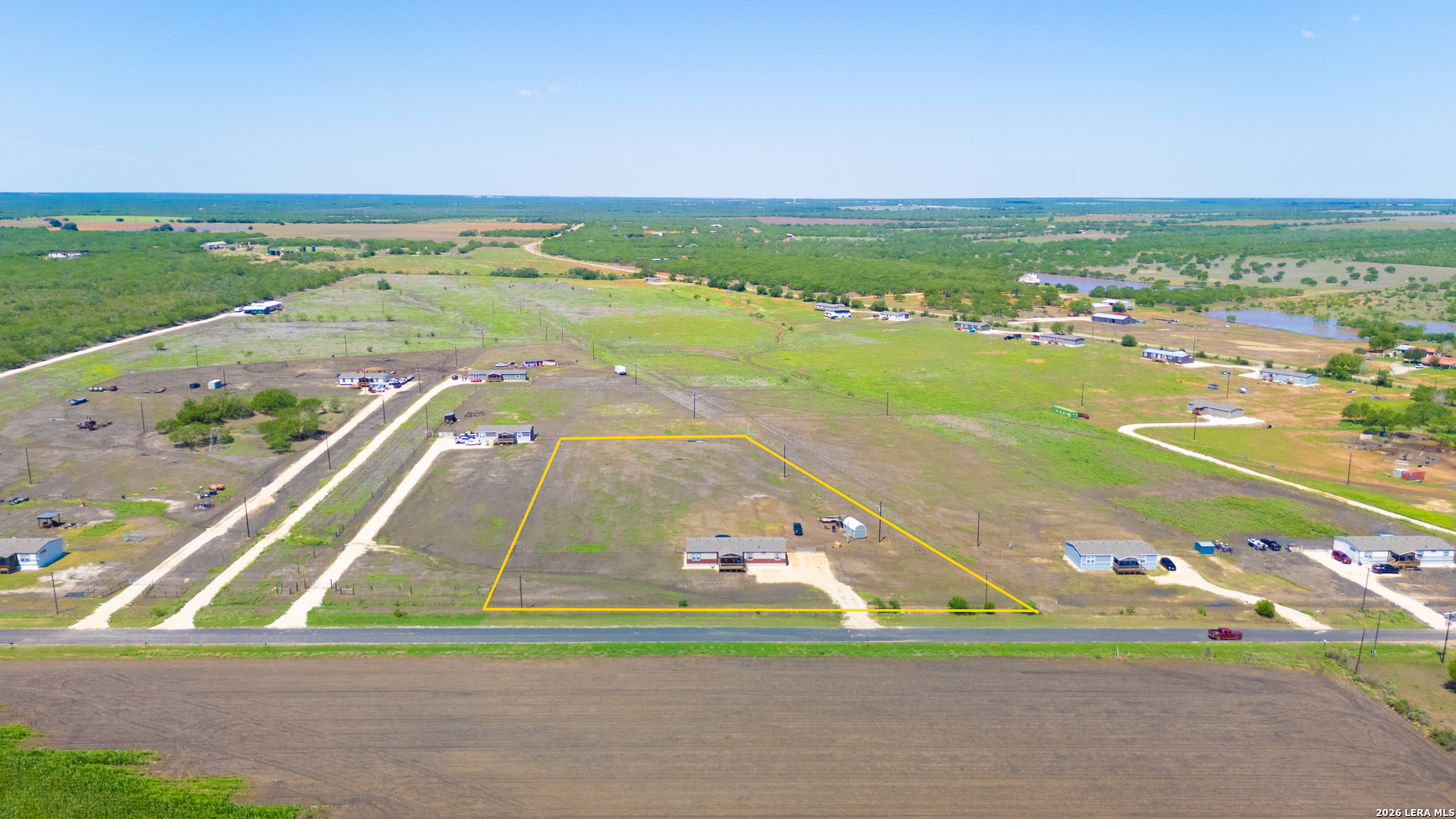 250 Cr 325 Jourdanton TX 78026