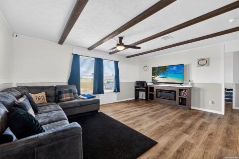 250 Cr 325 Jourdanton TX 78026