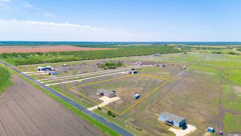 250 Cr 325 Jourdanton TX 78026