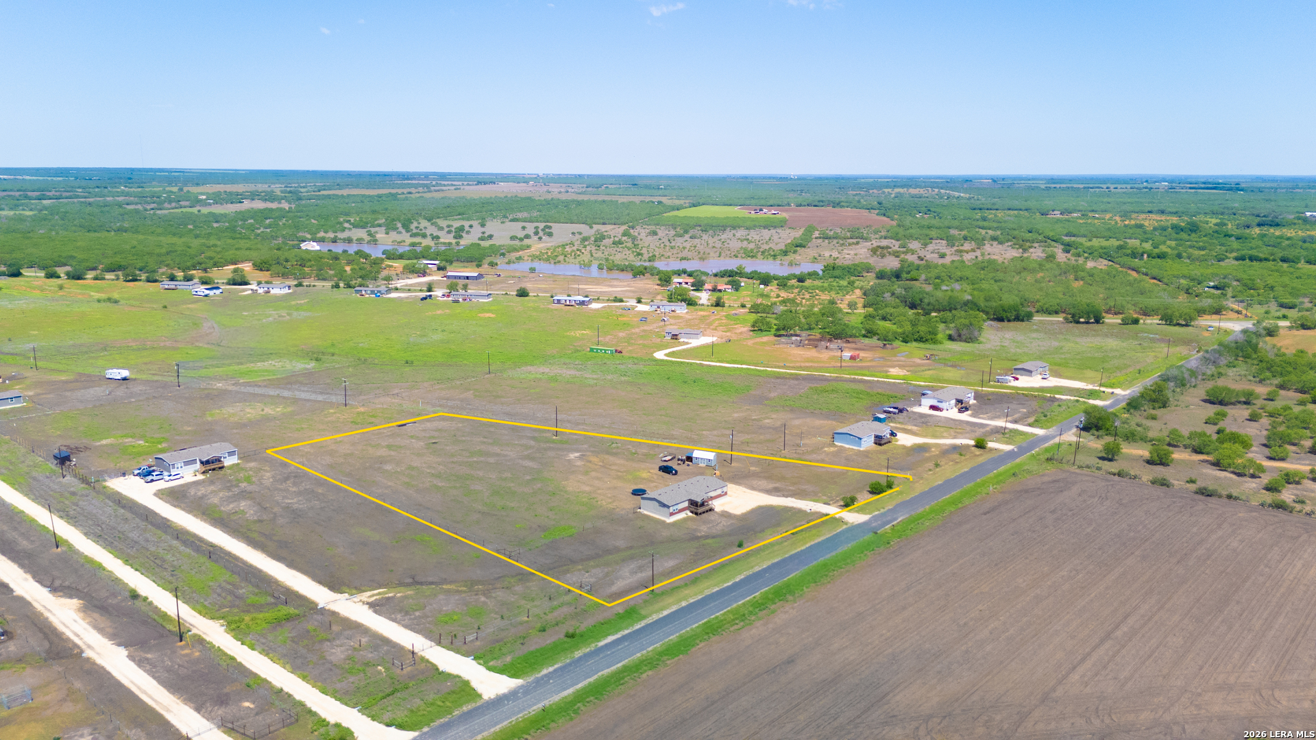 250 Cr 325 Jourdanton TX 78026