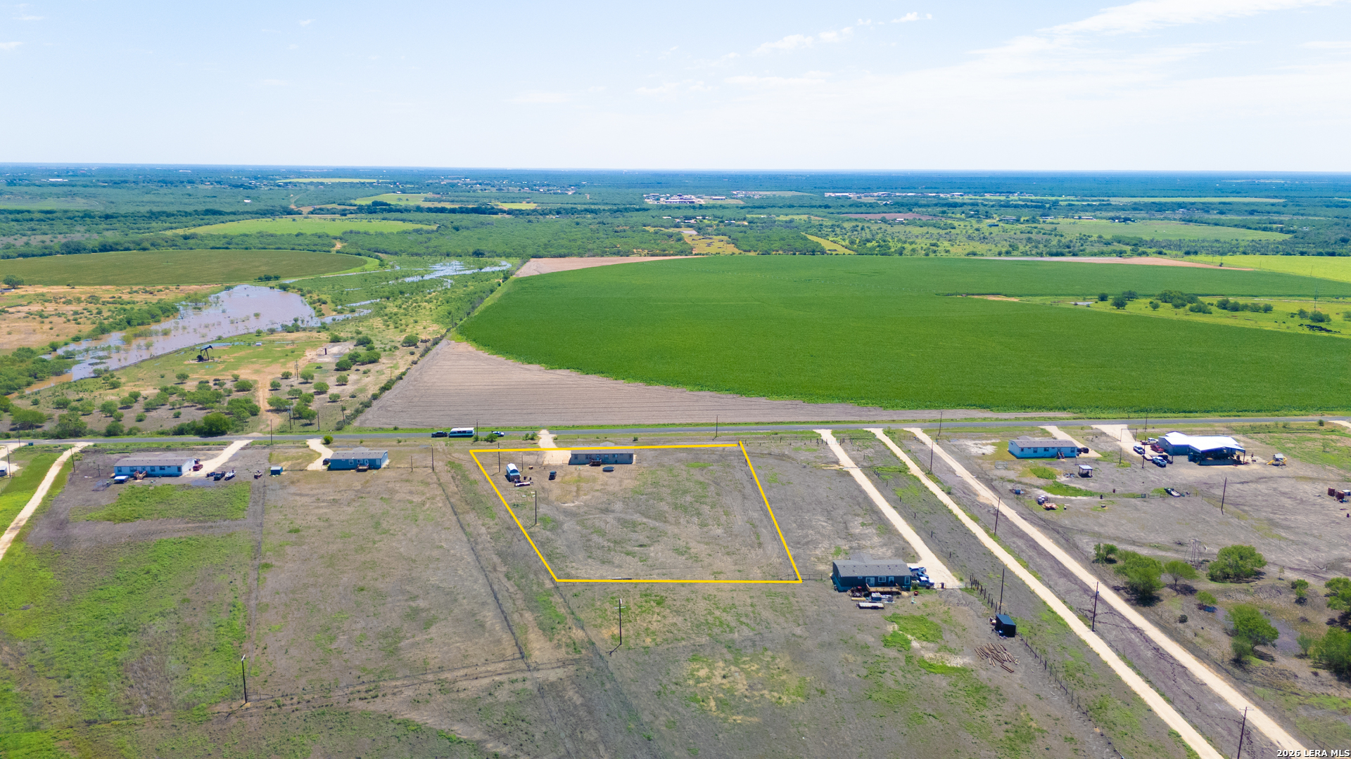 250 Cr 325 Jourdanton TX 78026