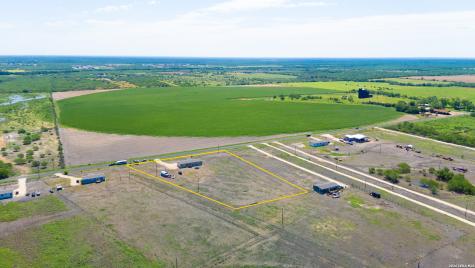 250 Cr 325 Jourdanton TX 78026