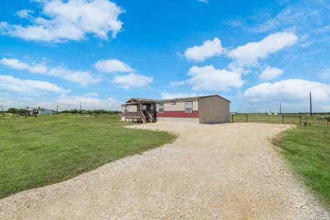 250 Cr 325 Jourdanton TX 78026