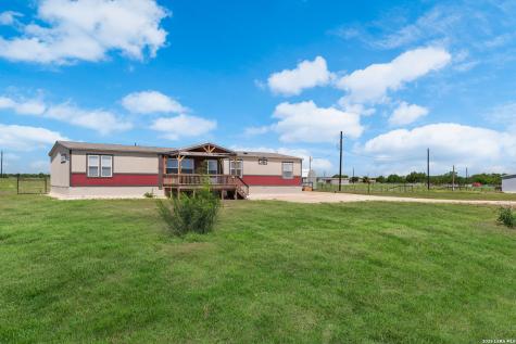 250 Cr 325 Jourdanton TX 78026