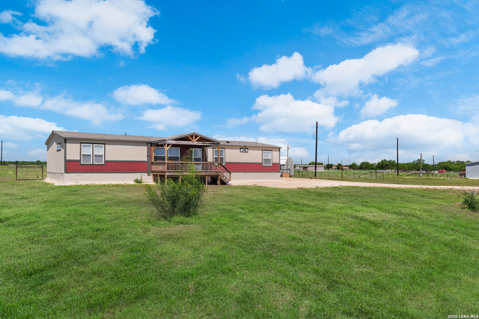 250 Cr 325 Jourdanton TX 78026