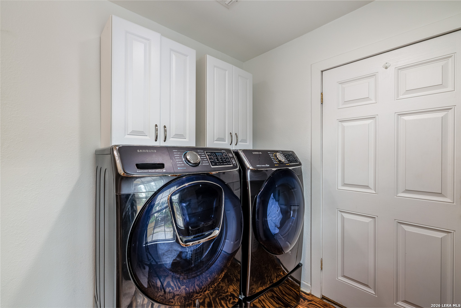 140 Hillcrest Luling TX 78648