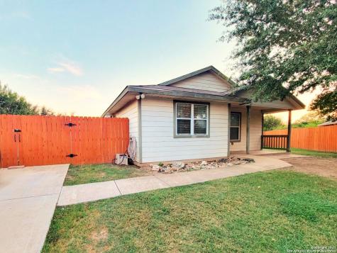 3762 Algo Dulce San Antonio TX 78211