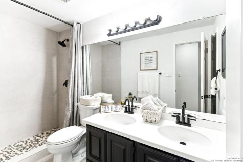 2204 Encino Cliff San Antonio TX 78259