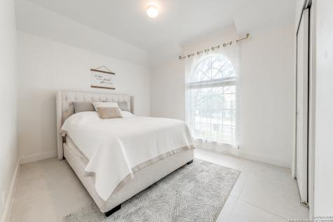 2204 Encino Cliff San Antonio TX 78259