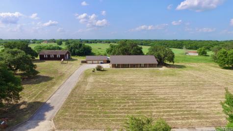 220 Haverlah Road Pleasanton TX 78064