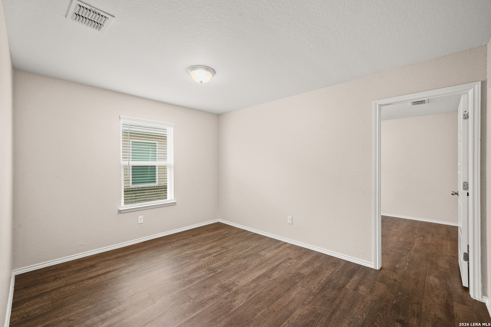 7419 Twin Pine Converse TX 78109
