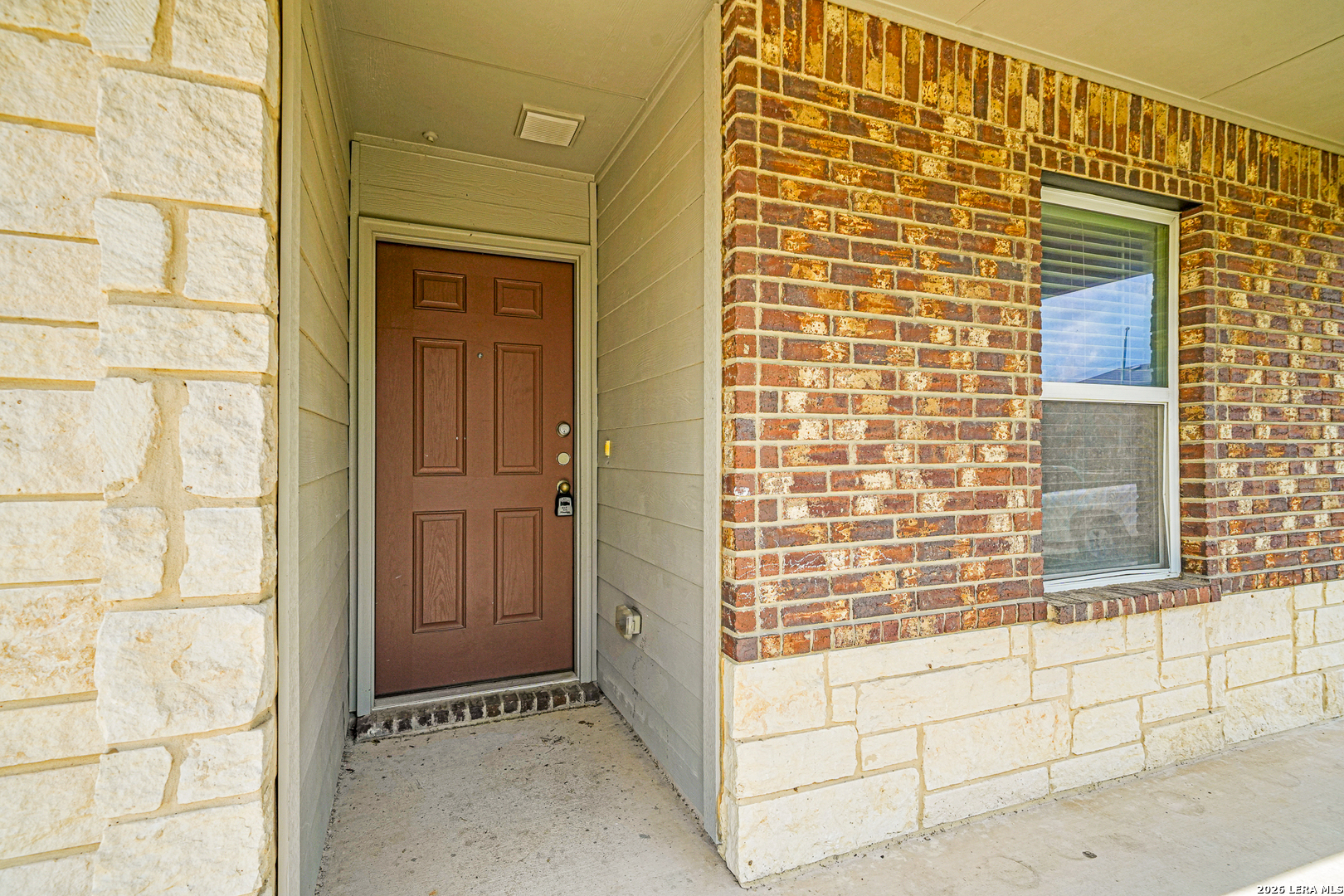 7419 Twin Pine Converse TX 78109