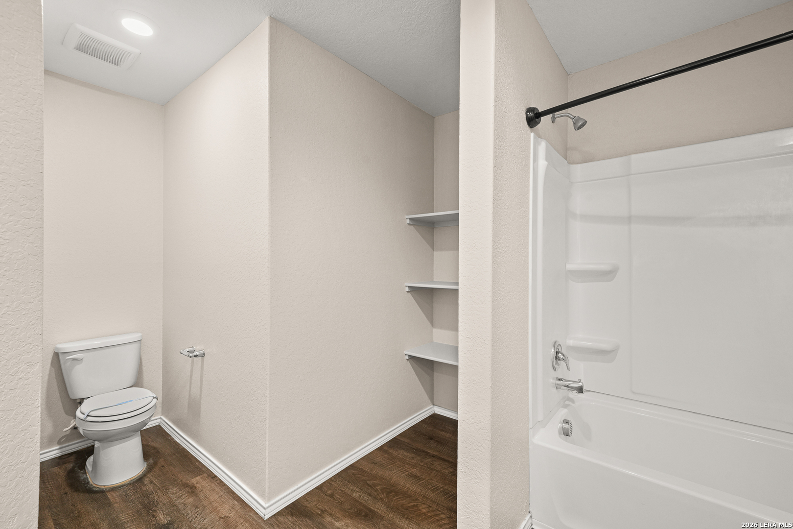 7419 Twin Pine Converse TX 78109