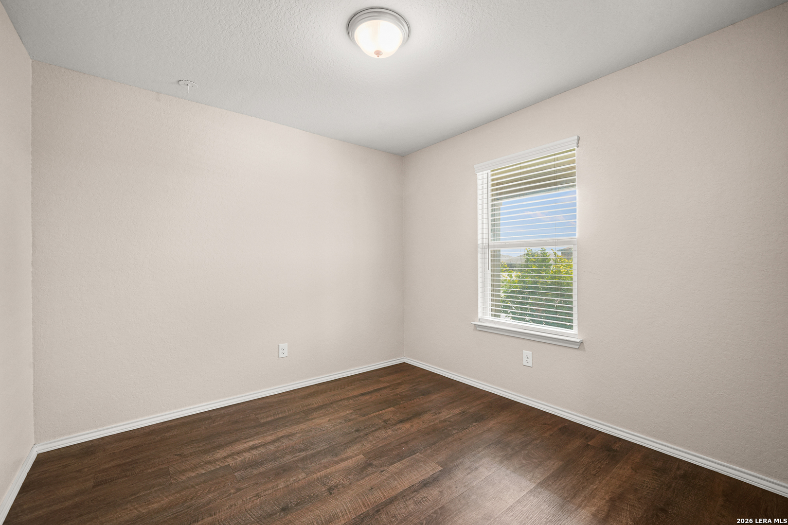 7419 Twin Pine Converse TX 78109