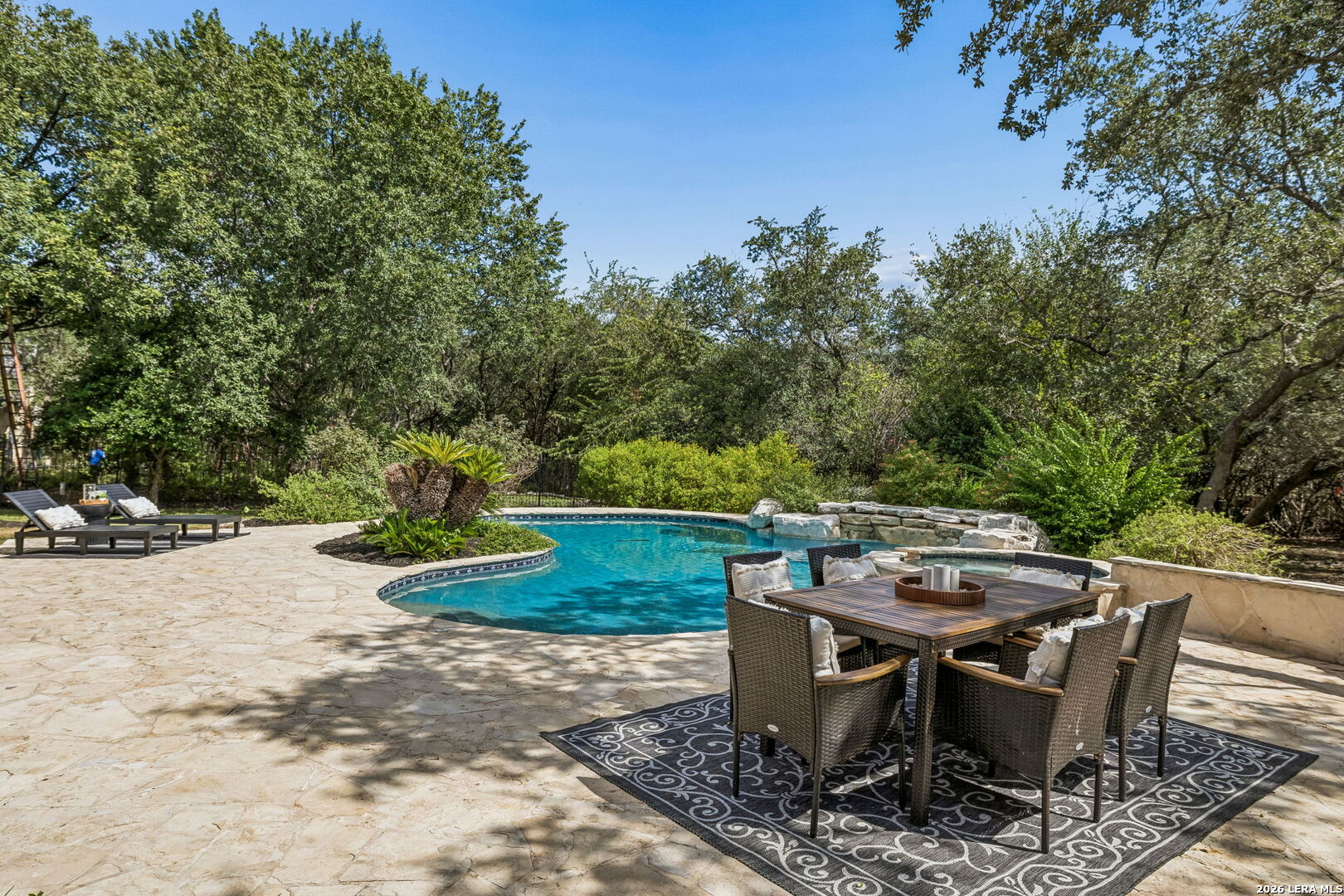 327 Pagoda Oak Shavano Park TX 78230