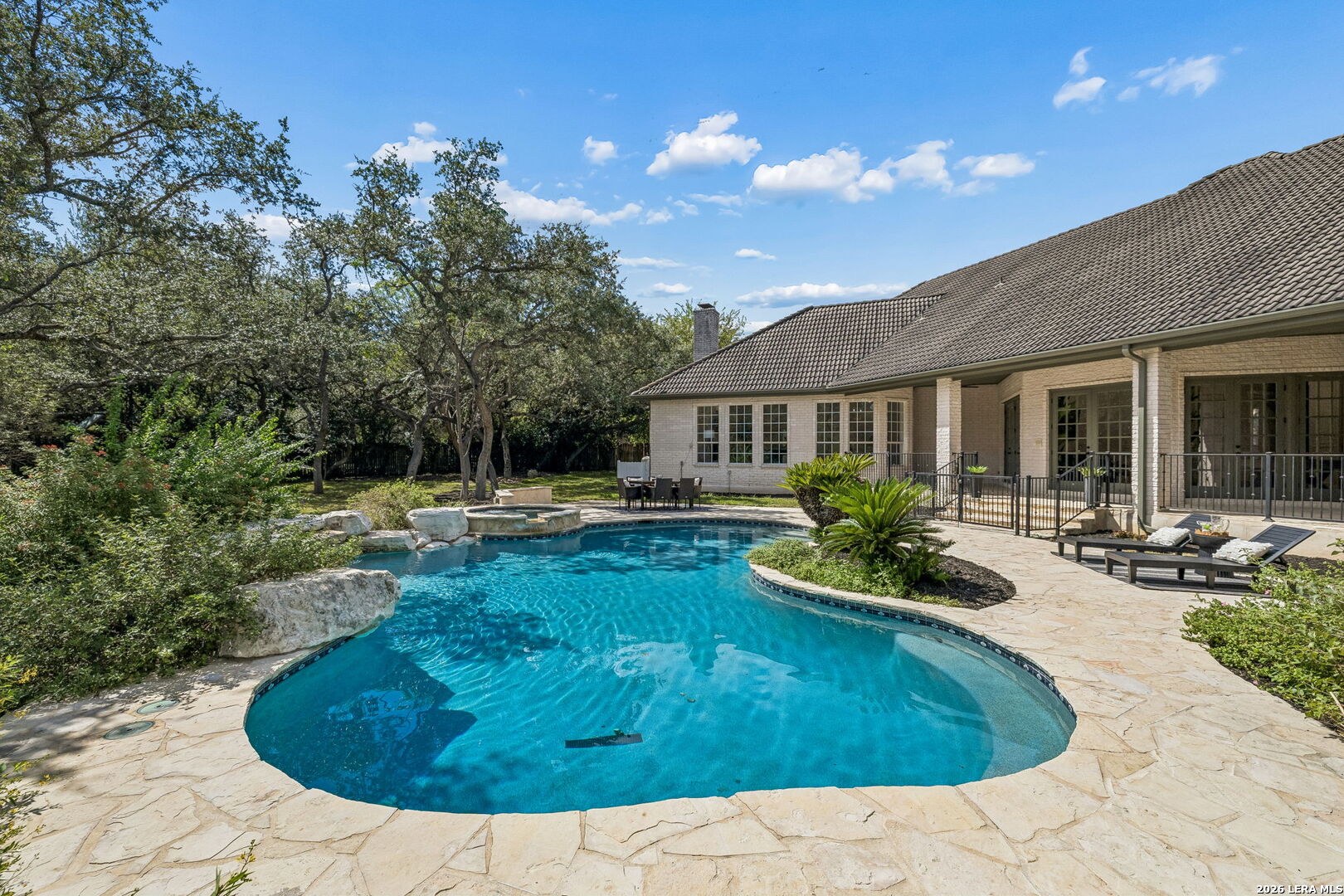 327 Pagoda Oak Shavano Park TX 78230