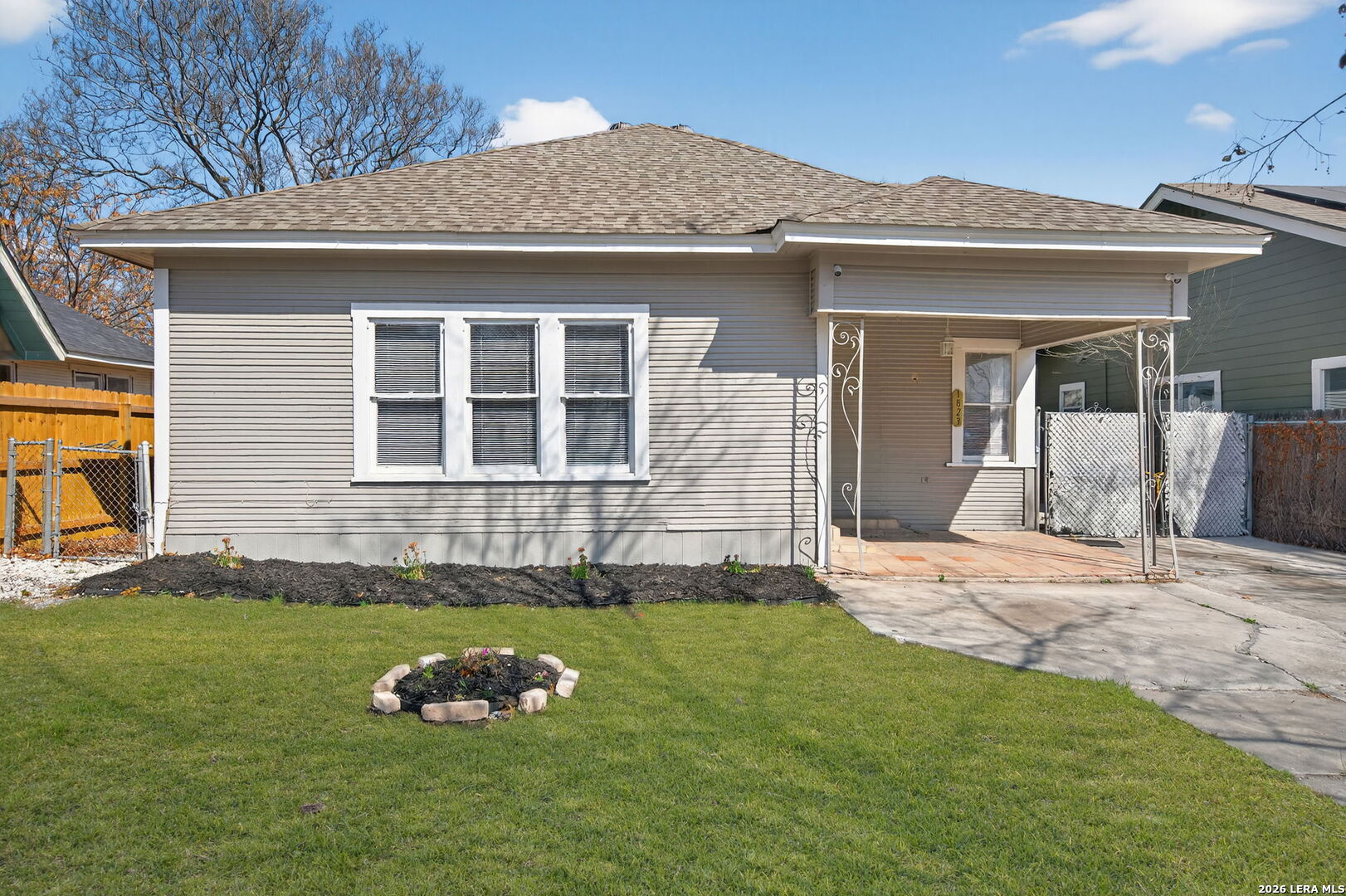1823 Edison San Antonio TX 78201