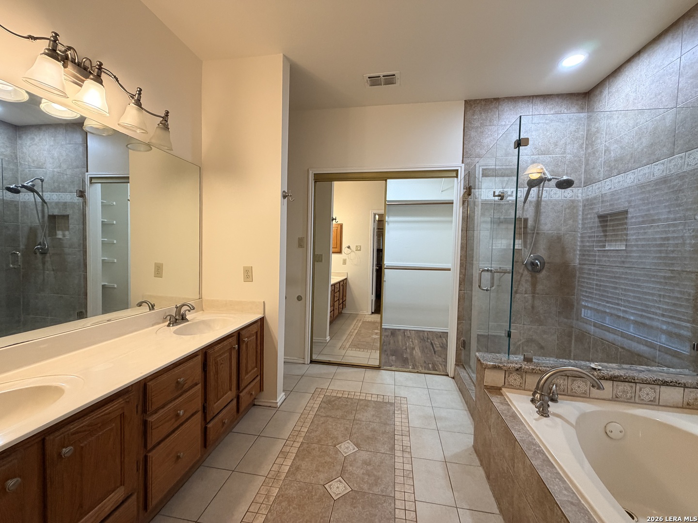 215 Whisper Wood Lane San Antonio TX 78216